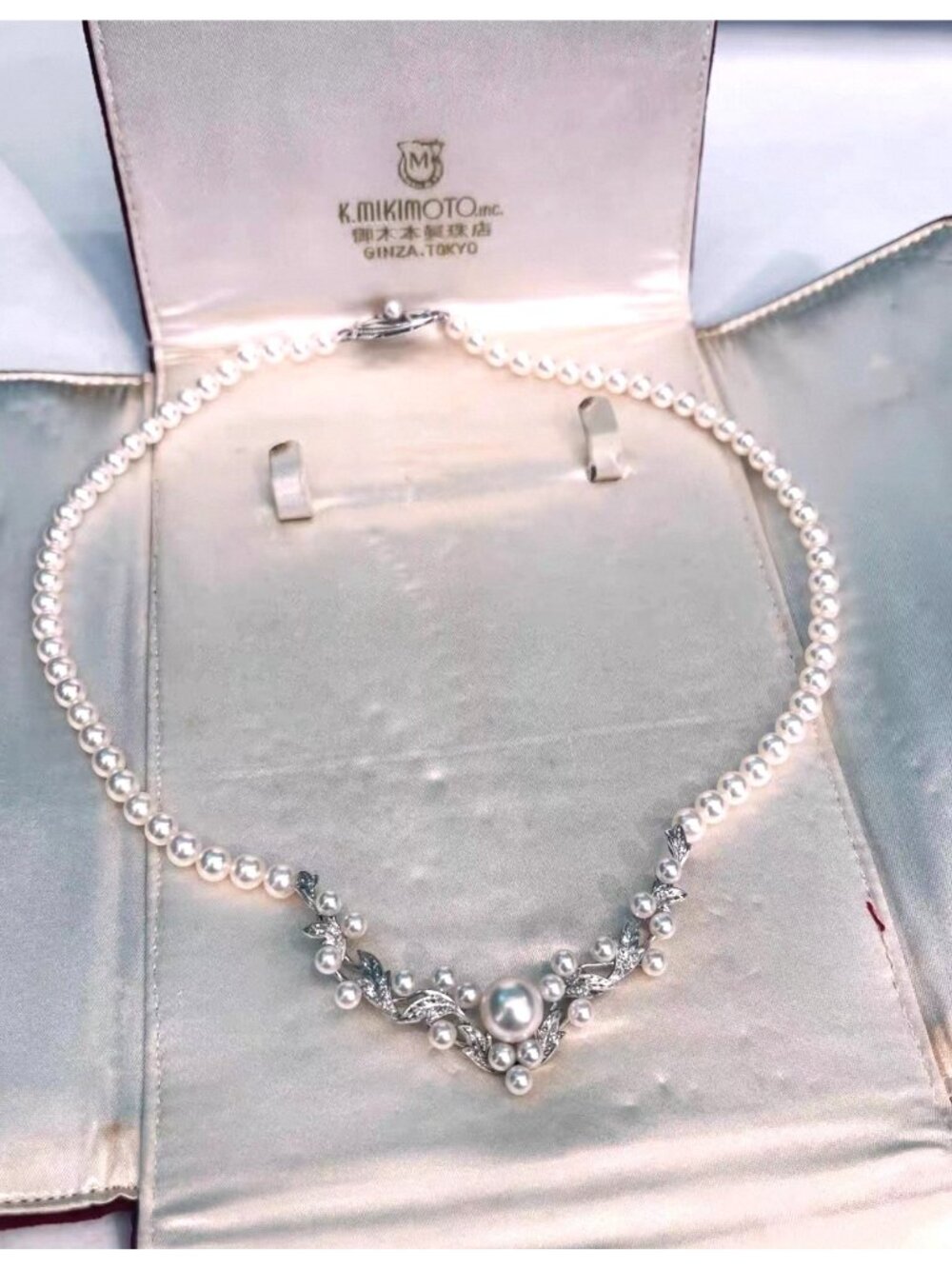 Mikimoto 4.5-8.5mm 14KWG akoya pearl diamonds necklace V shape with case